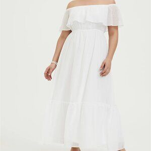 TORRID BOHO WEDDING WHITE CHIFFON SWISS DOT OFF SHOULDER SHIRRED MAXI DRESS 2 2X